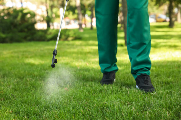 Best Exterminator Services  in Geneva, OH